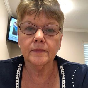 Meet your Posher, Denise